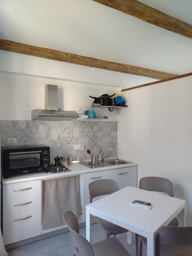 La Reggia Apartments 밀라초 외부 사진