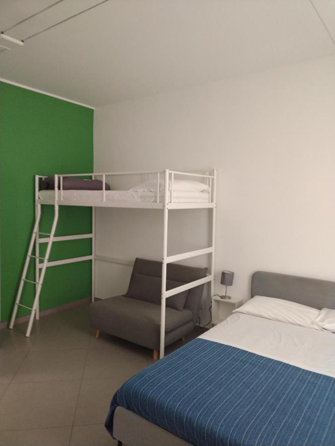 La Reggia Apartments 밀라초 외부 사진